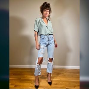 Re/done Levi’s high rise crop 24 distressed light wash